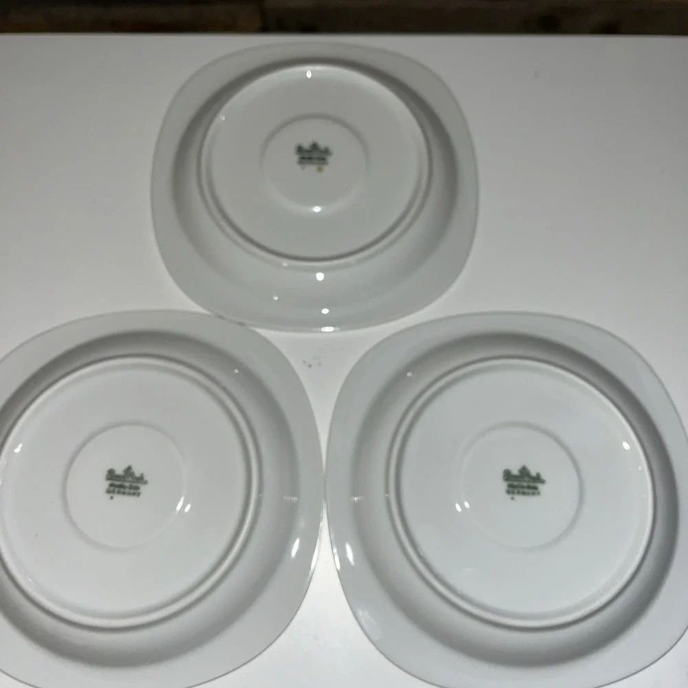 Timo Sarpaneva for Rosenthal. Rare Suomi porcelain 3 ~ Side plates, 1970s- 1980s
